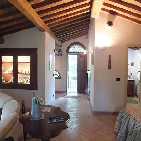 Pian De' Somari Farm stay *
